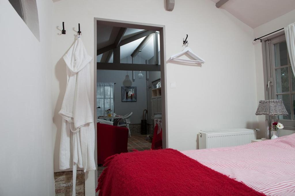 Bed and Breakfast In D'Ouwe Vlaamse Schuur Оссендрехт Экстерьер фото